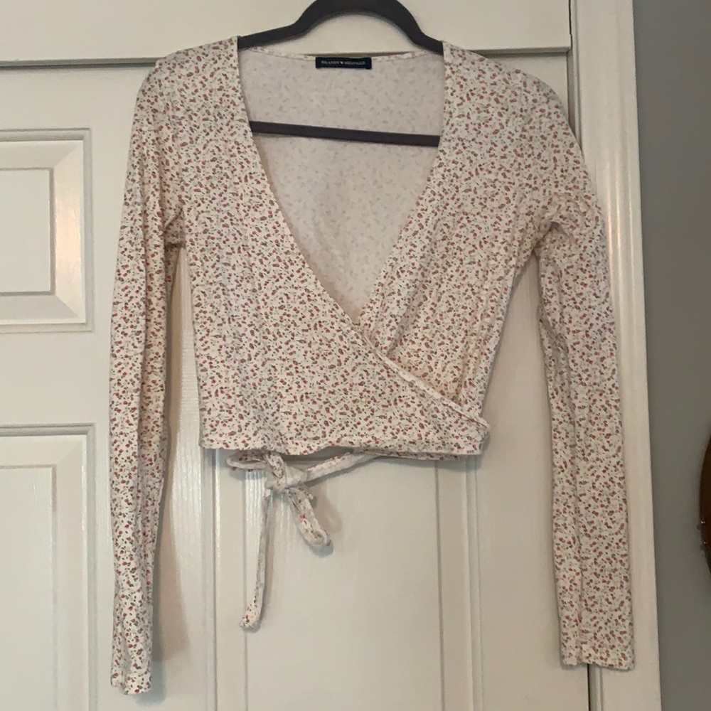 Flower wrap long sleeve